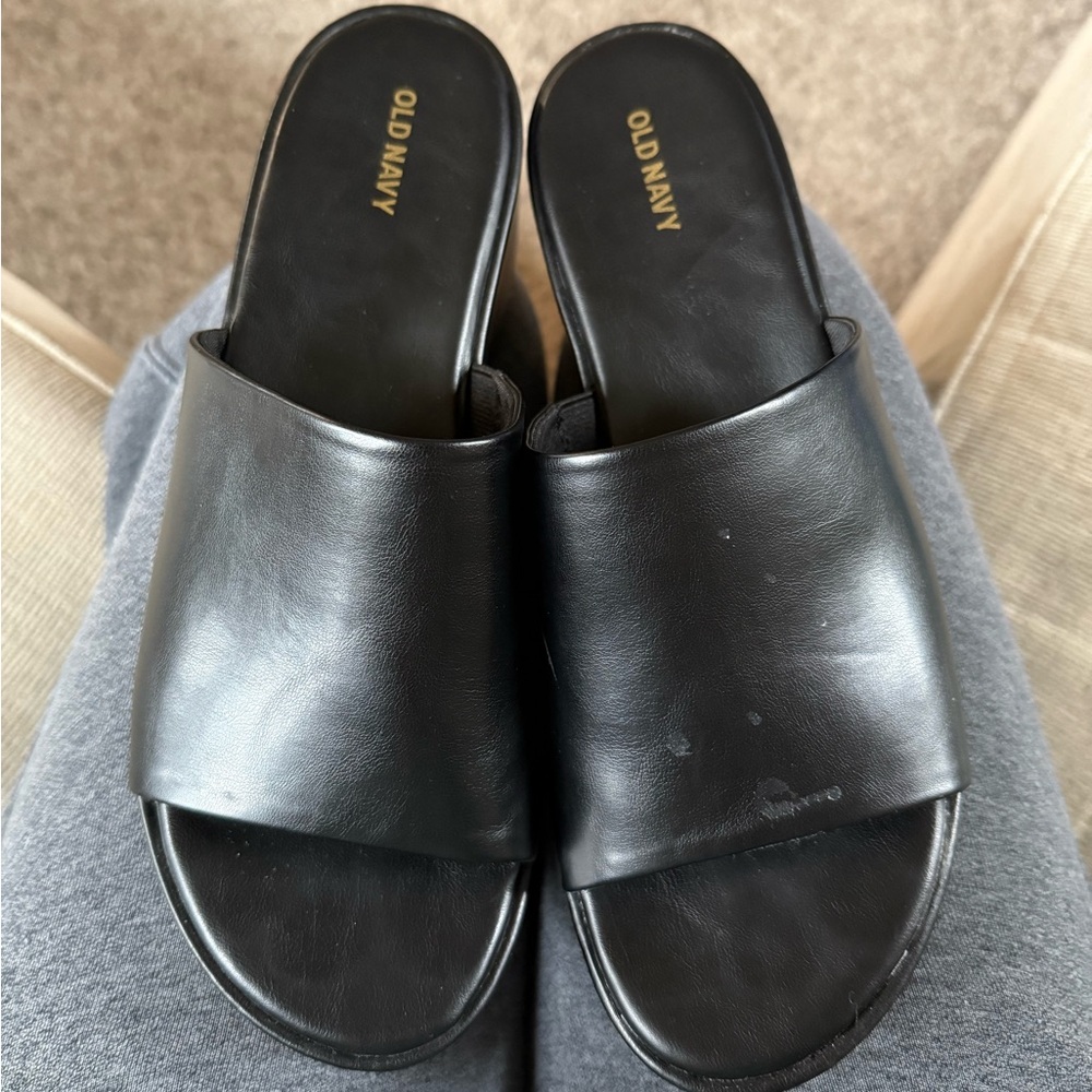 Old Navy Black Slide Sandals